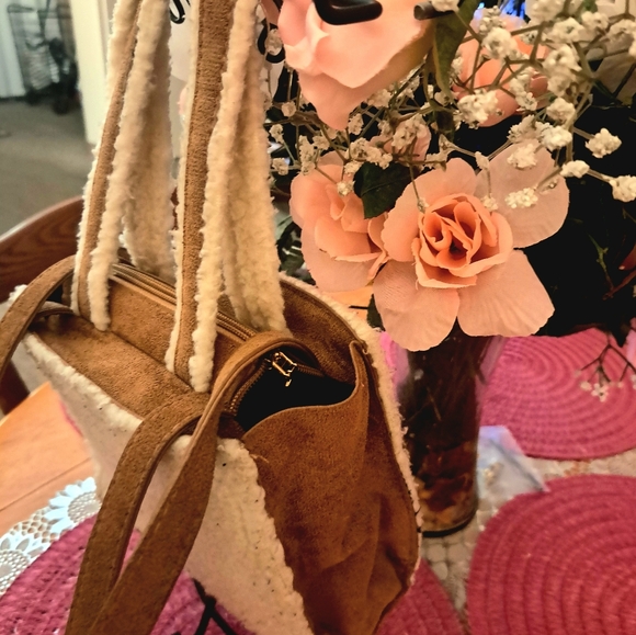 Ugg x Telfar Shearling-Trim Suede Shopper - Picture 6 of 10